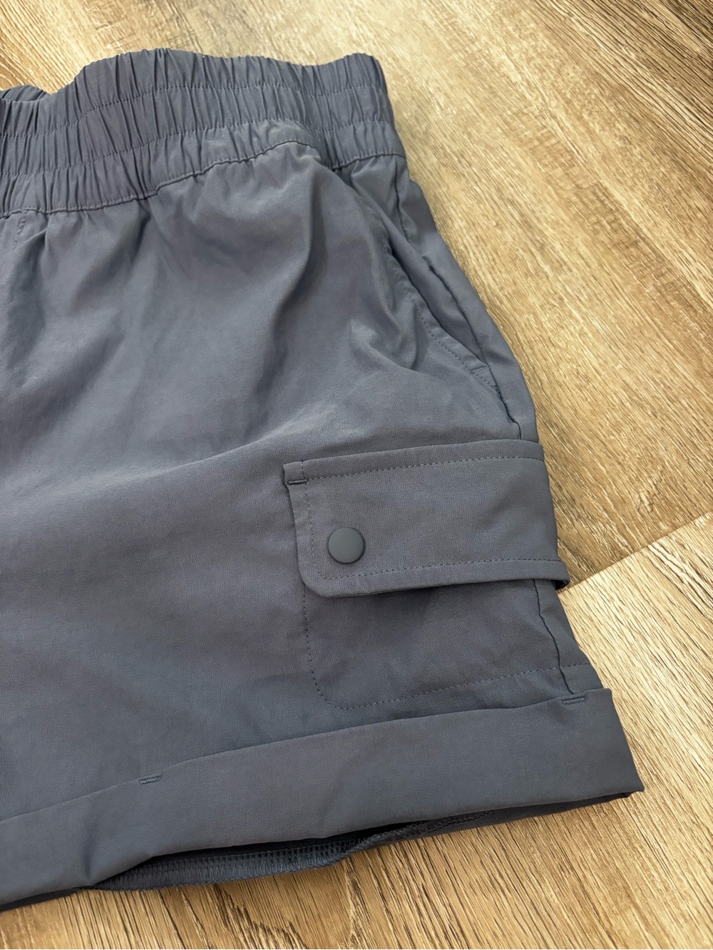 Mondetta Dark Blue Gray Elastic Waist Cargo Shorts Small - Picture 6 of 7